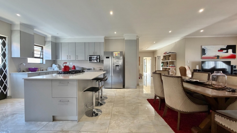 4 Bedroom Property for Sale in Fairview Golf Estate Western Cape